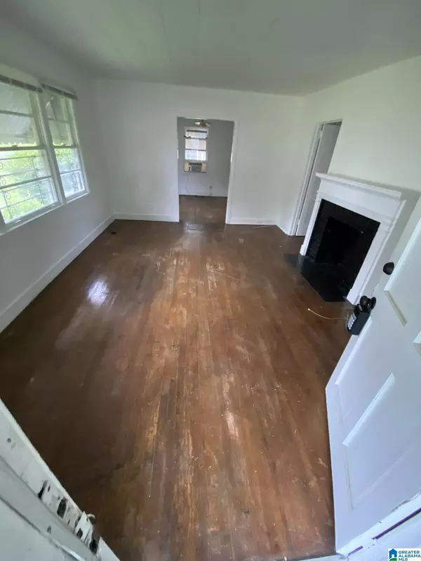 Birmingham, AL 35208,4917 COURT I