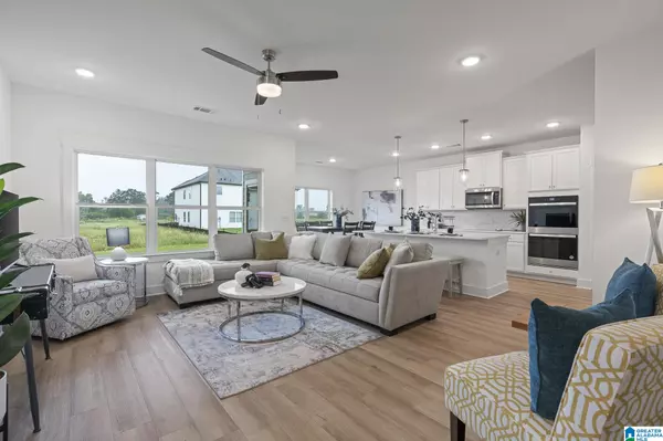 Cropwell, AL 35054,387 LAKELAND COURT