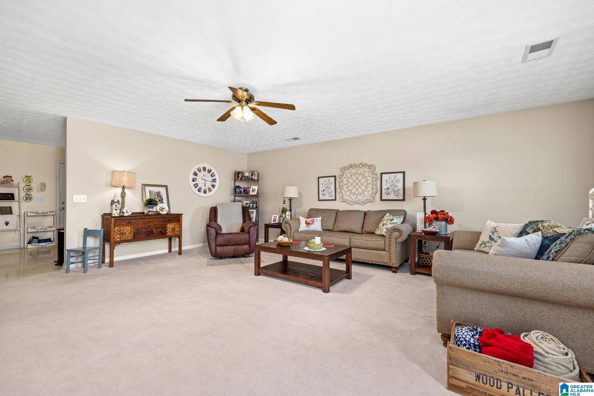 Hanceville, AL 35077,946 SECTION LINE ROAD #946