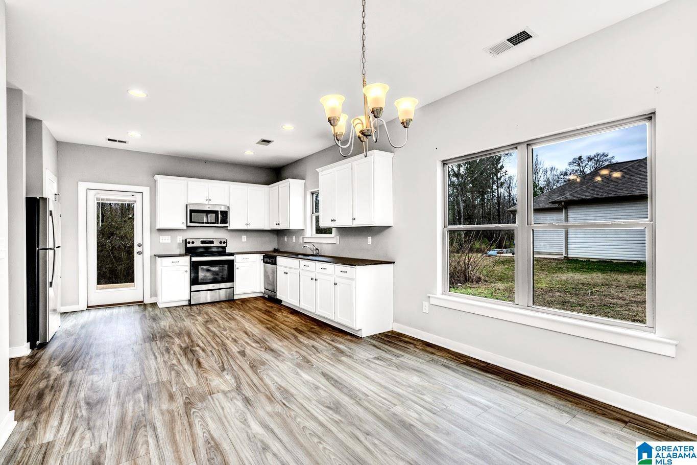 185 WHITE OAK CIRCLE, Lincoln, AL 35096