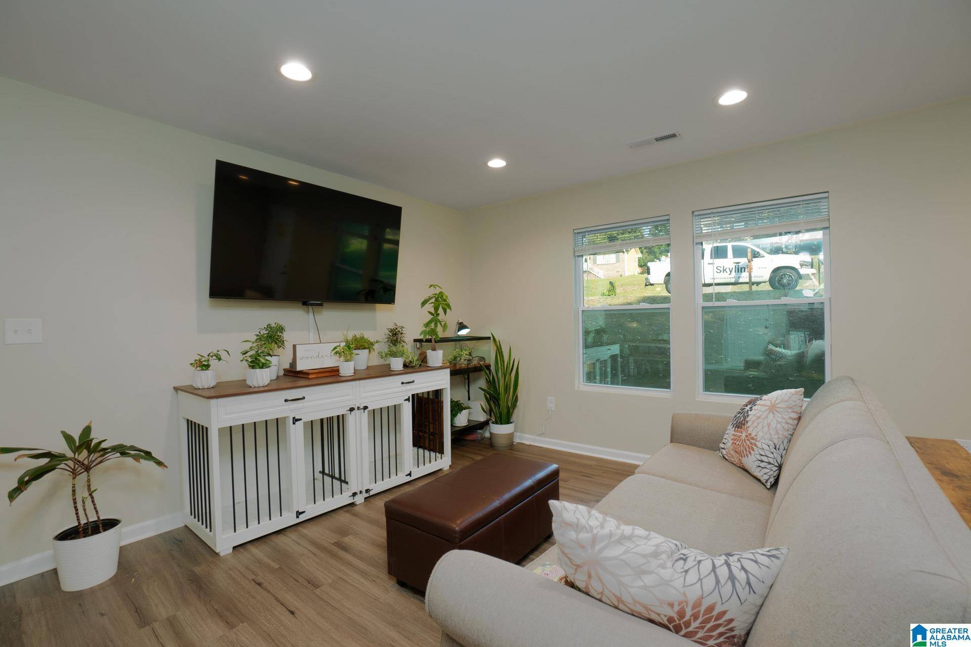 2724 NE 7TH PLACE, Center Point, AL 35215