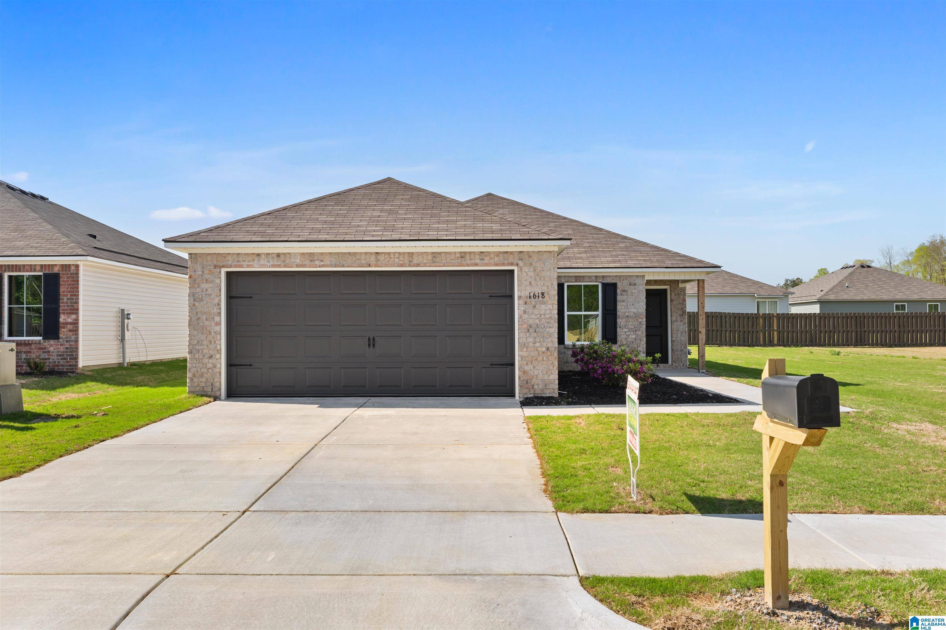 1618 DRYDEN STREET SOUTHEAST, Cullman, AL 35055
