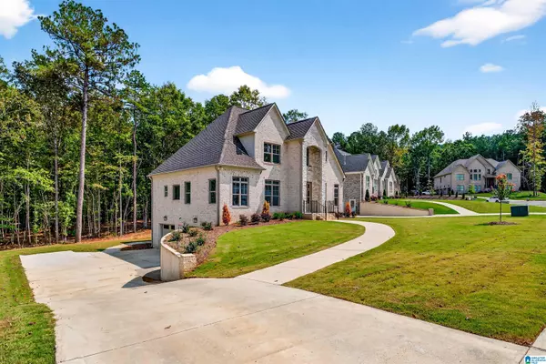 Pelham, AL 35124,505 GREY OAKS GROVE