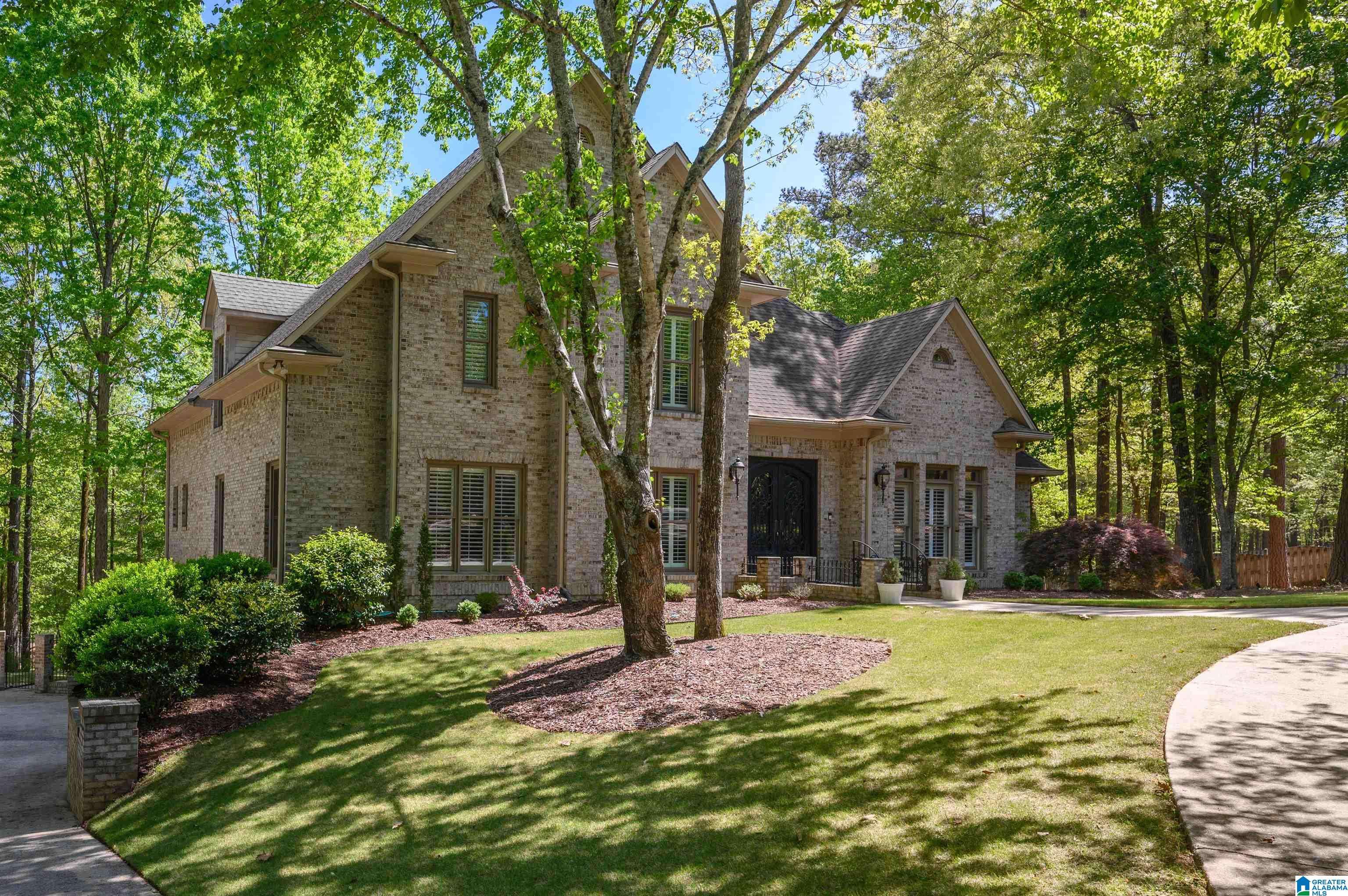 Hoover, AL 35242,135 NORTH LAKE DRIVE