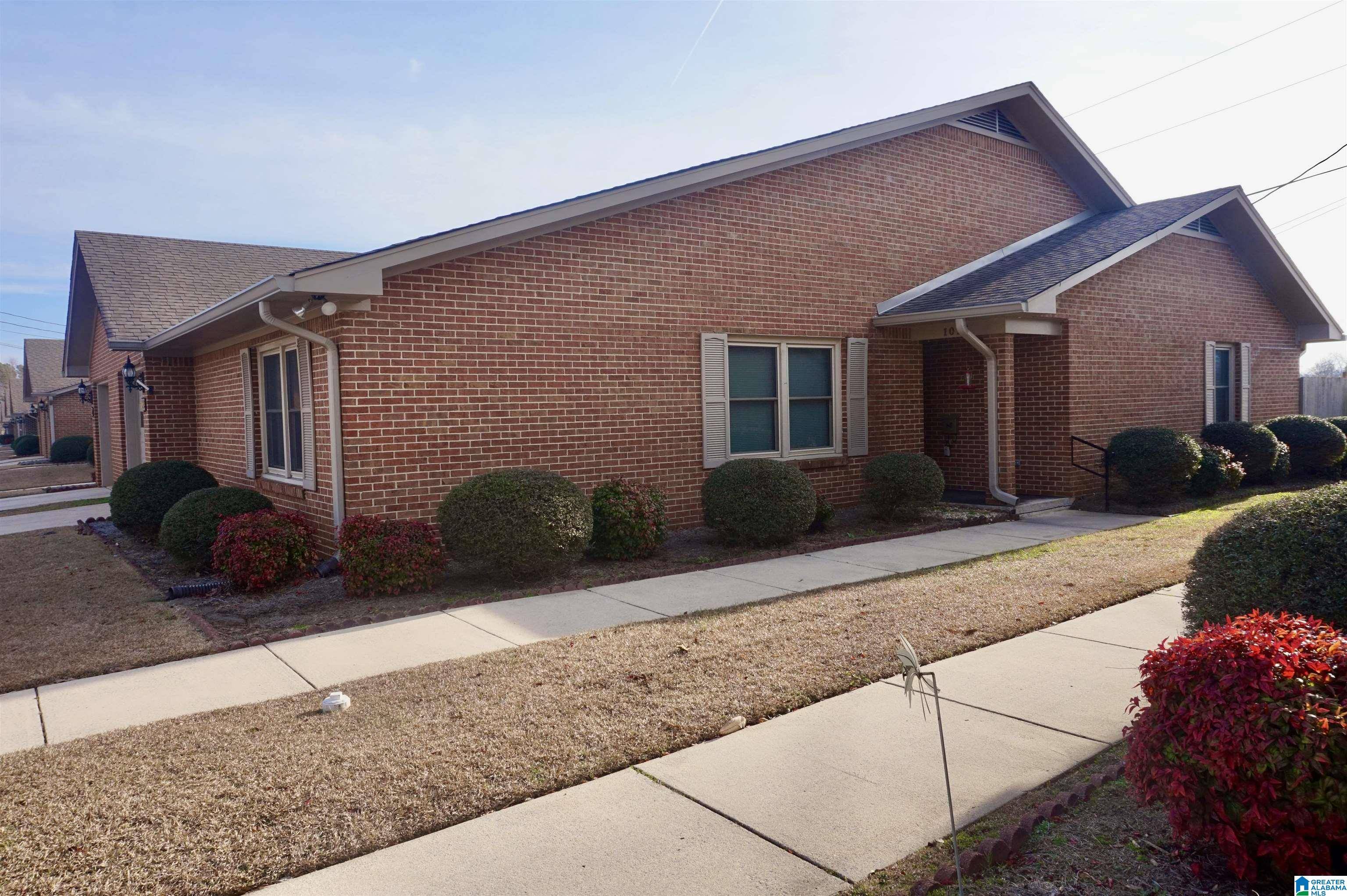 1015 SW EDWARDIAN WAY #1015, Cullman, AL 35055