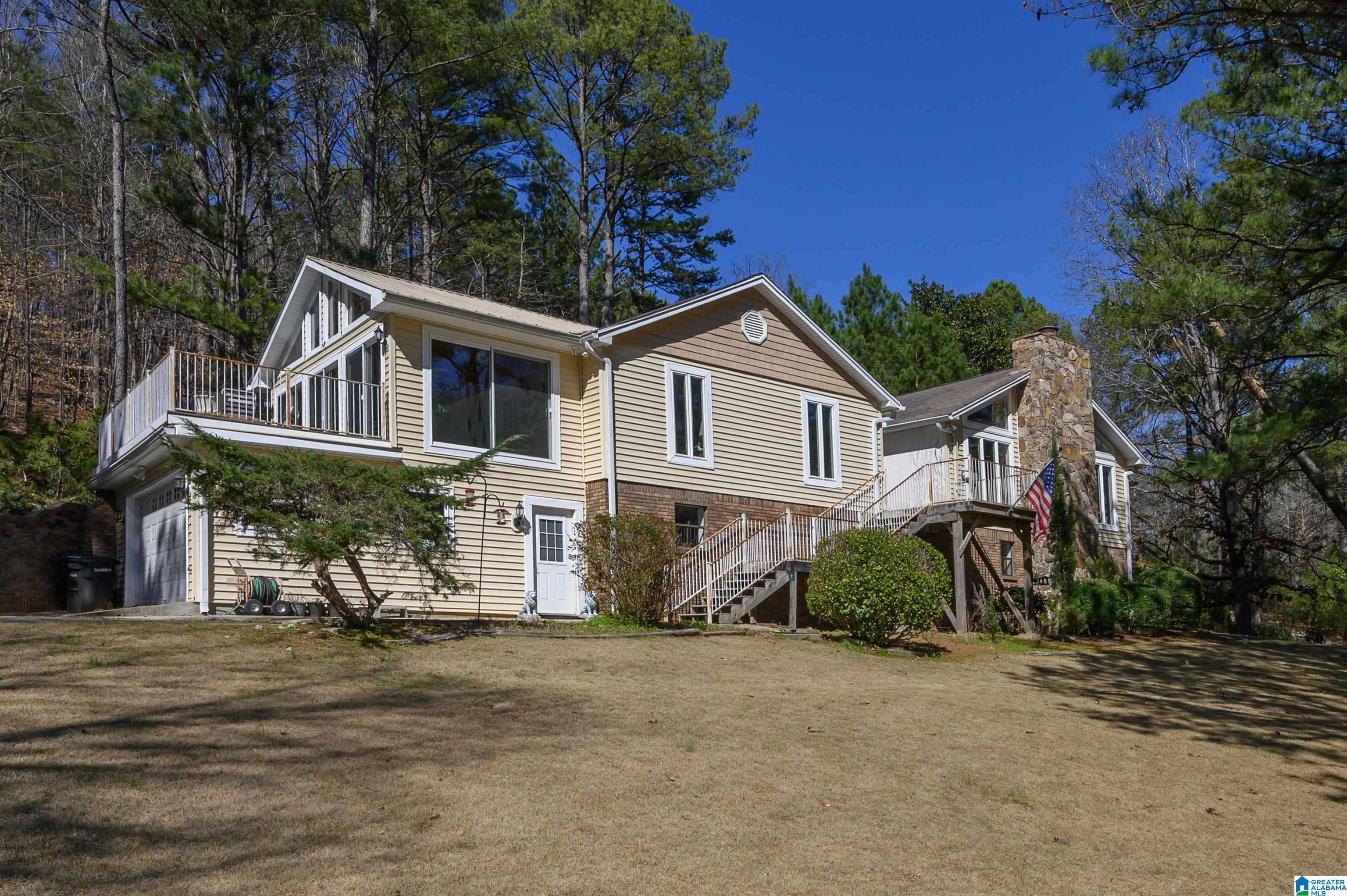 1935 ARABIAN ROAD, Columbiana, AL 35051