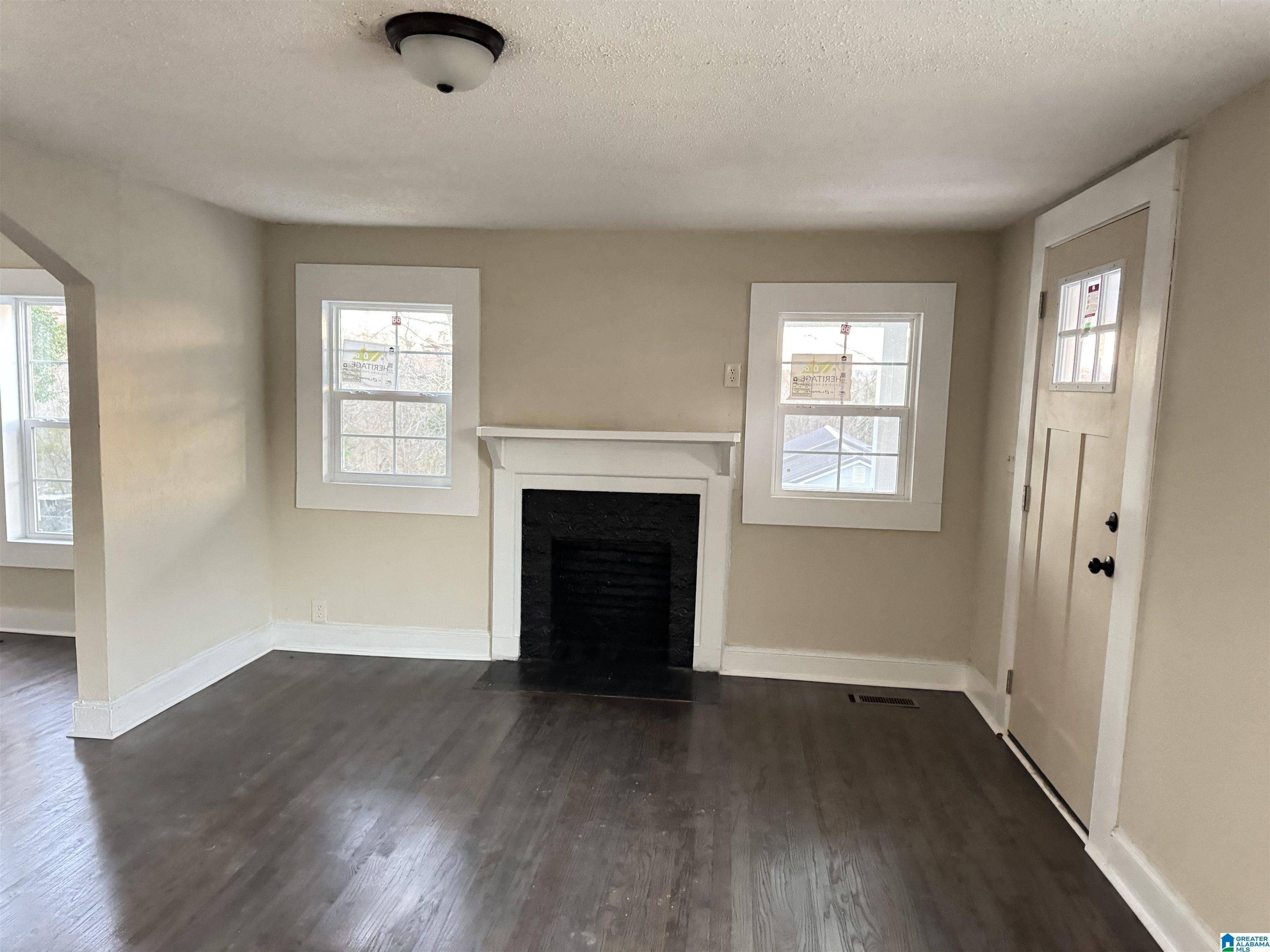Anniston, AL 36206,407 ROSEWOOD AVENUE