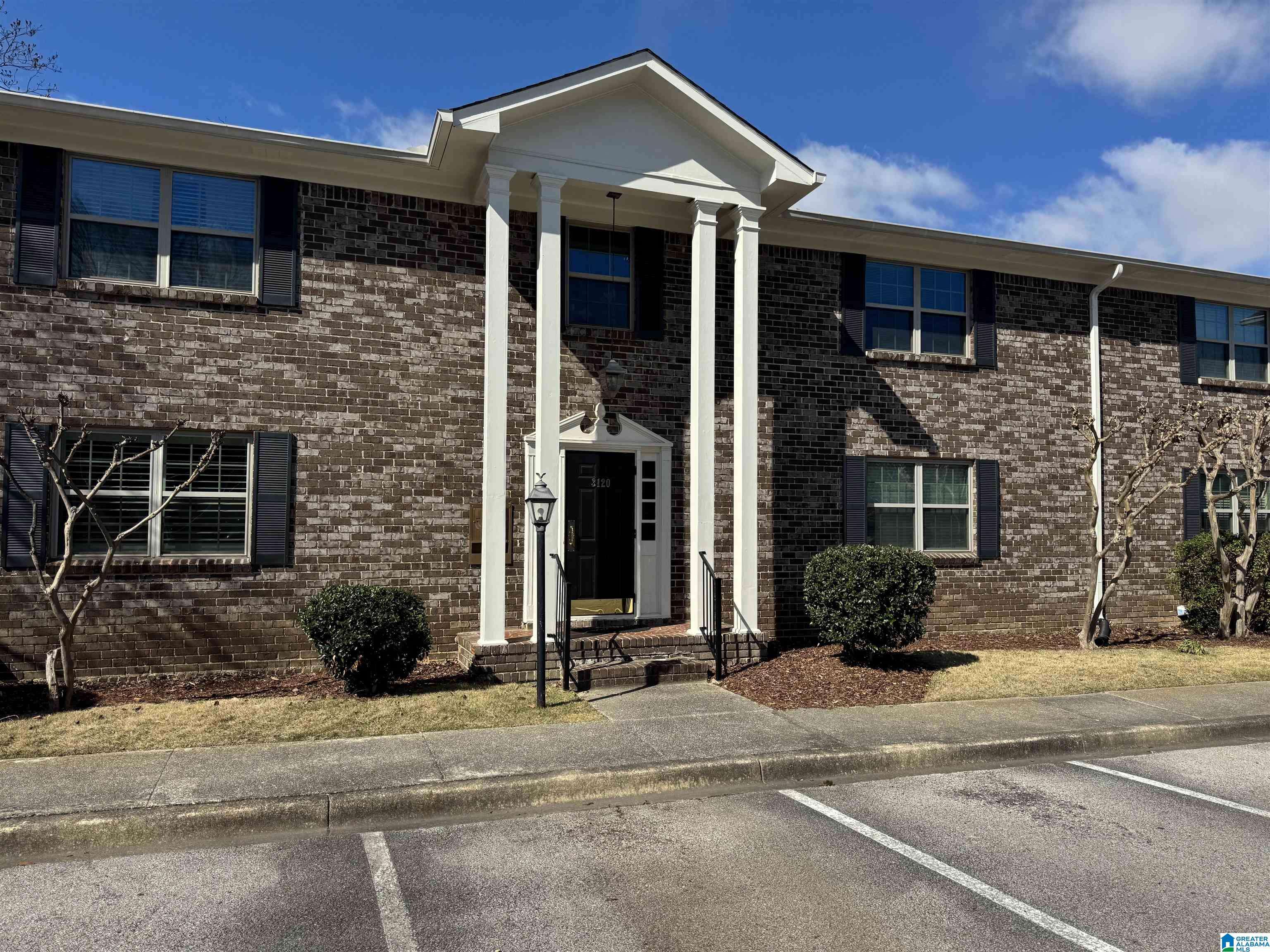 3120 LANCASTER COURT #A, Homewood, AL 35209