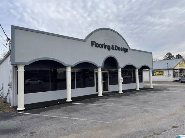 825 SNOW STREET, Oxford, AL 36203