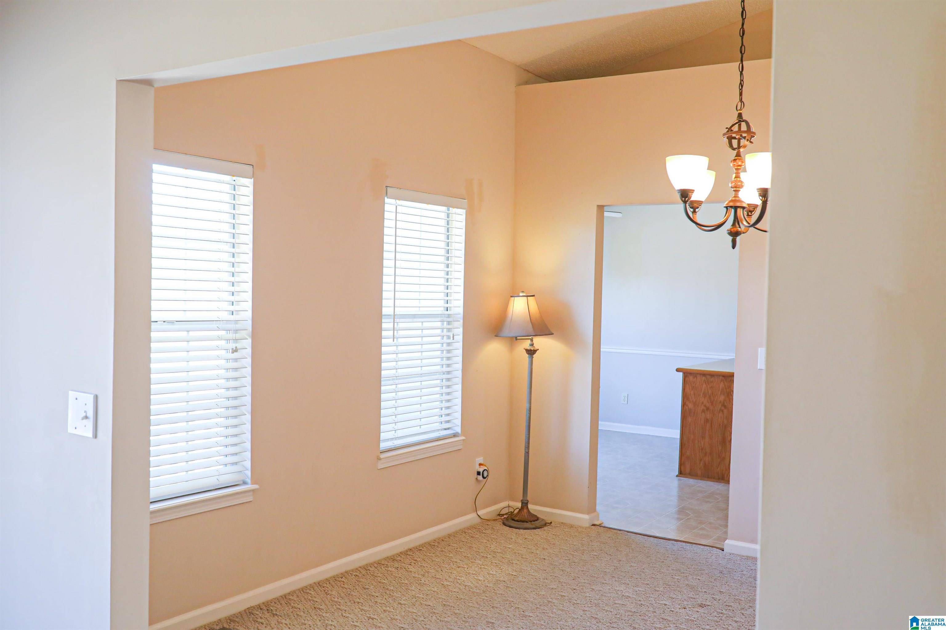 Fultondale, AL 35068,904 HONEYSUCKLE DRIVE