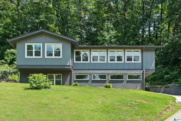 1809 OLD CREEK TRAIL, Vestavia Hills, AL 35216