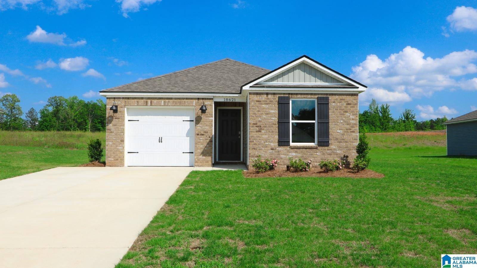 18621 CAFFEE DRIVE, Vance, AL 35490