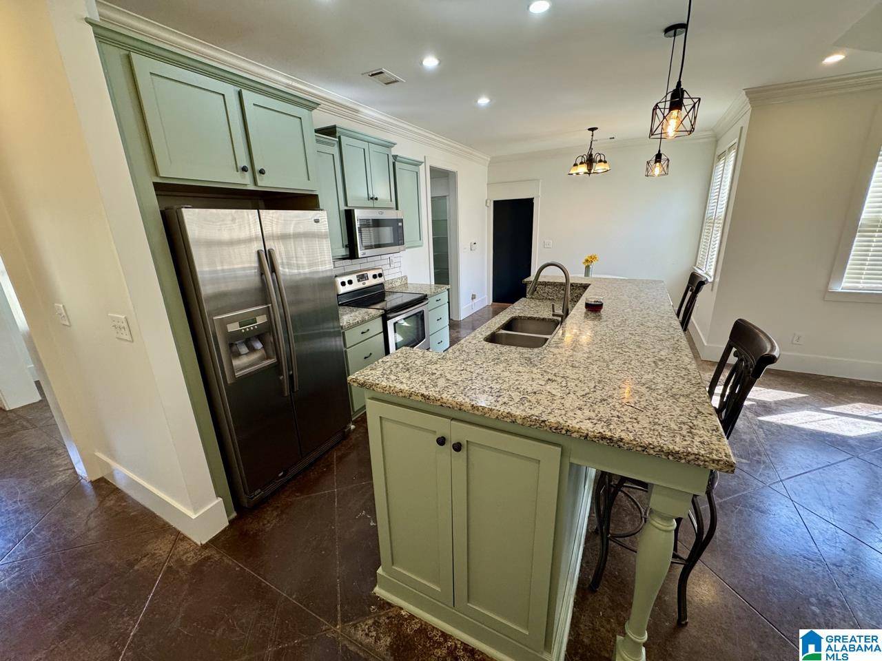 Woodstock, AL 35188,195 CARRIAGE LANE