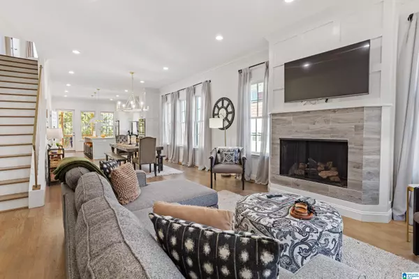 Birmingham, AL 35205,1624 RICHARD ARRINGTON BOULEVARD