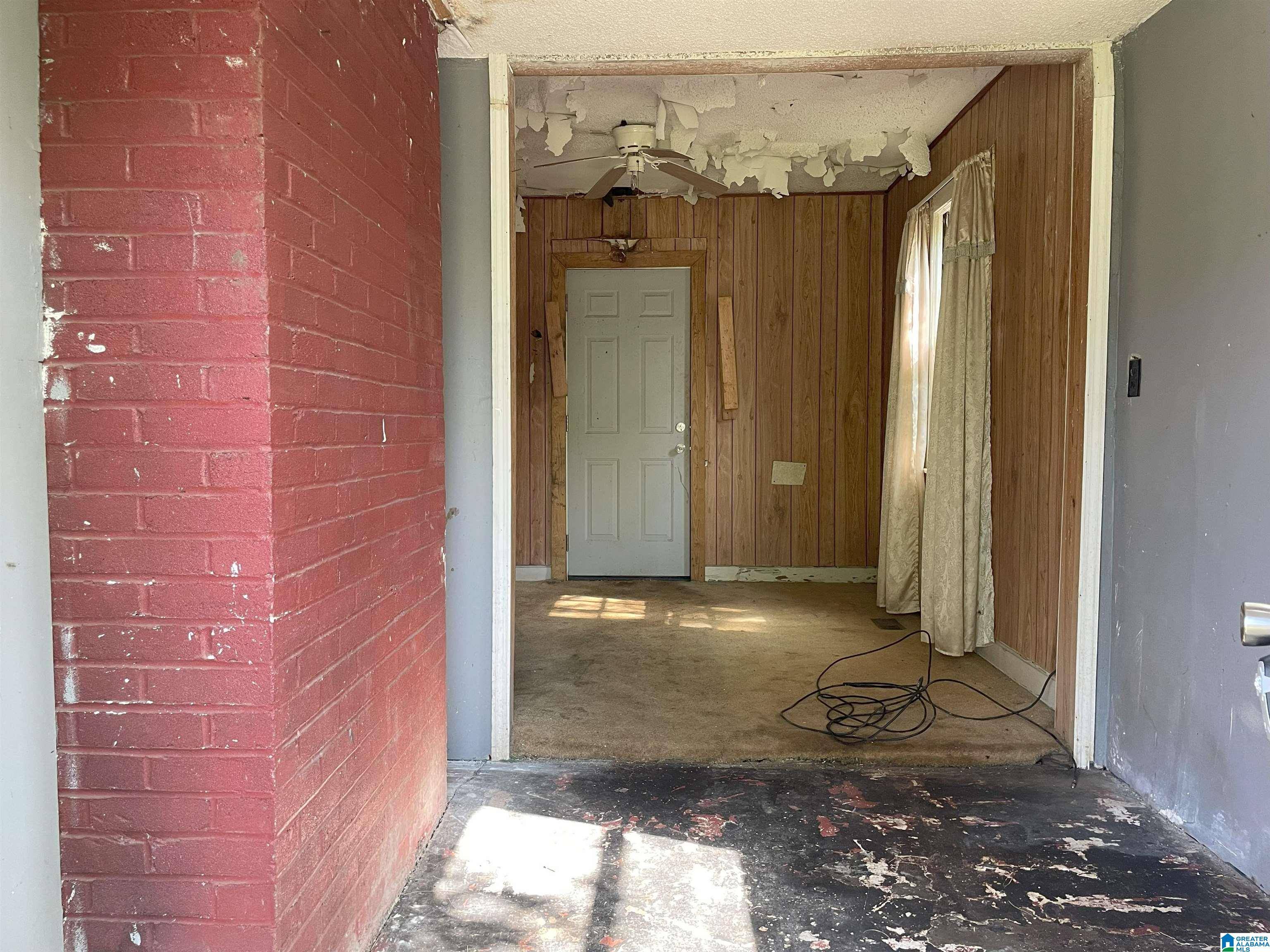 Birmingham, AL 35211,2028 LEE TERRACE SW