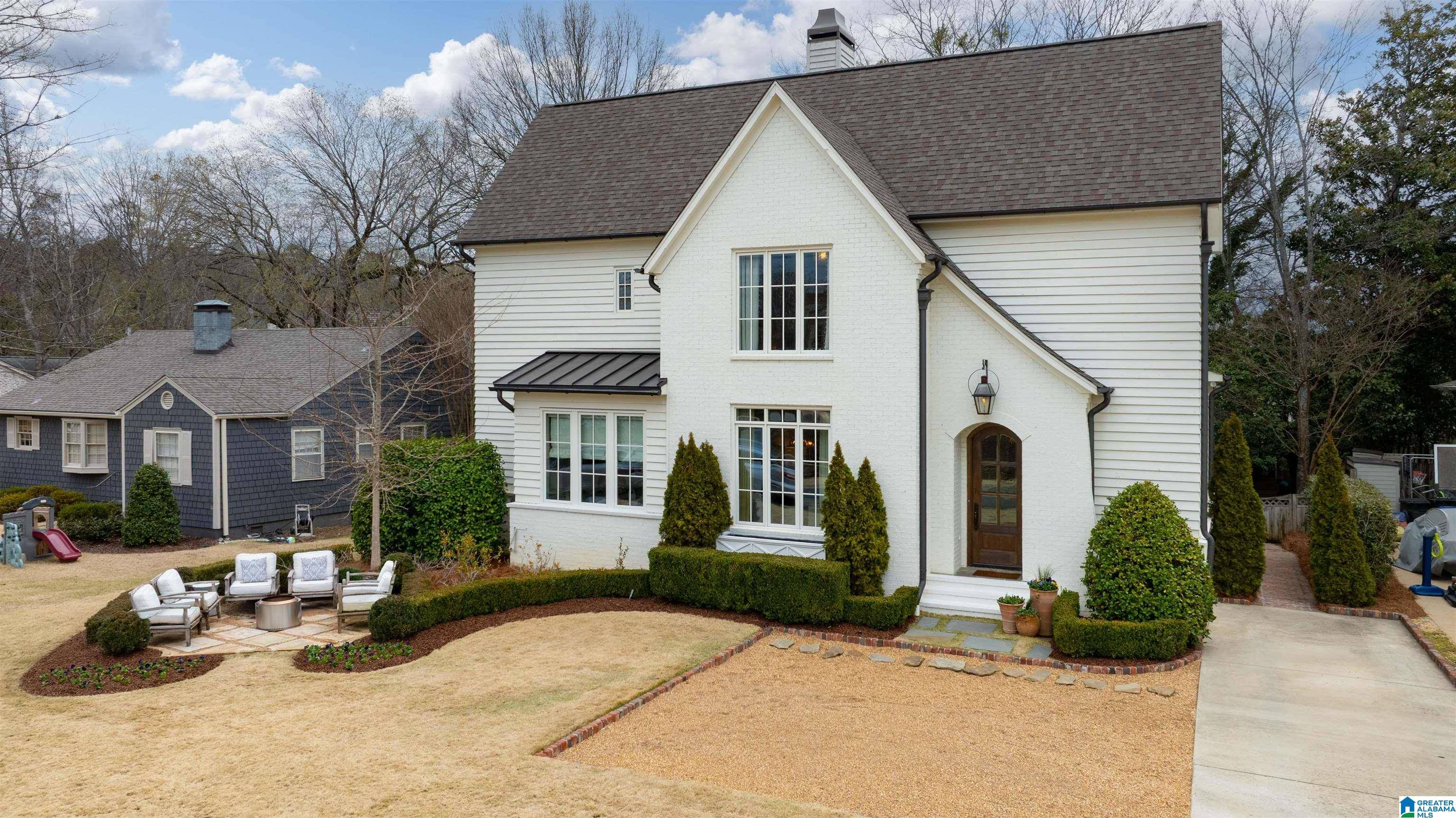 Mountain Brook, AL 35213,19 PEACHTREE STREET