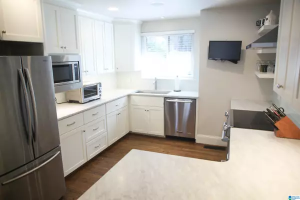 Birmingham, AL 35242,305 HEATH DRIVE #305