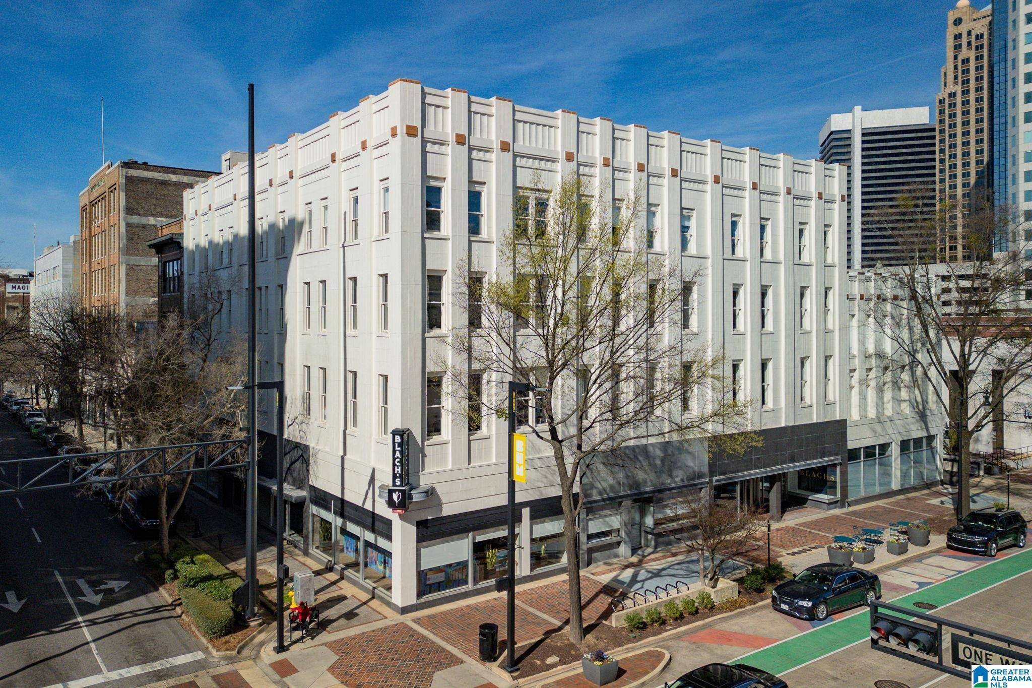 300 20TH AVENUE N #204, Birmingham, AL 35203