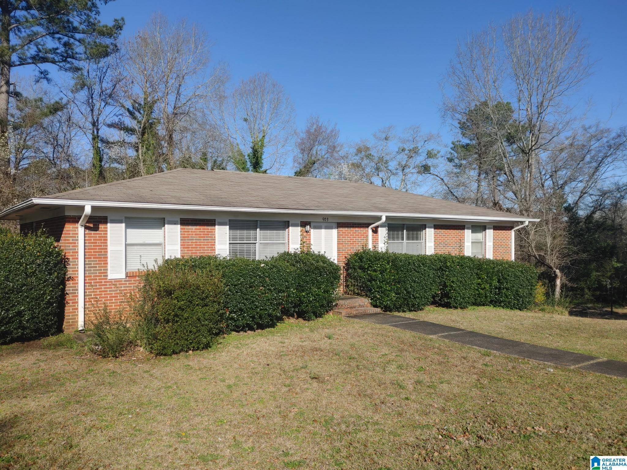 903 LOMBARD AVENUE, Sylacauga, AL 35151