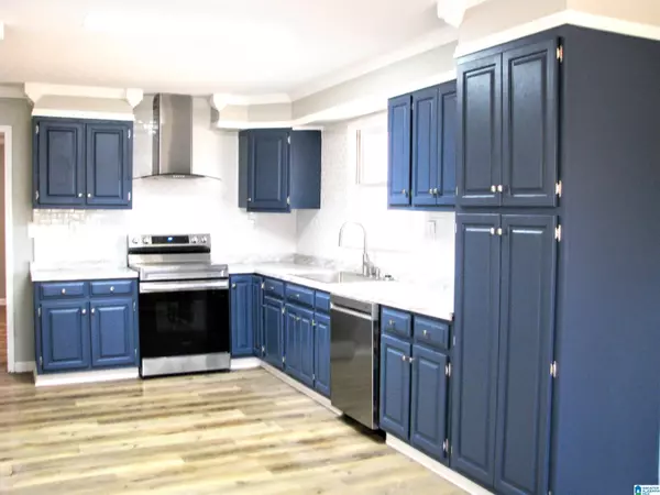 1316 LINDEN STREET, Gadsden, AL 35903