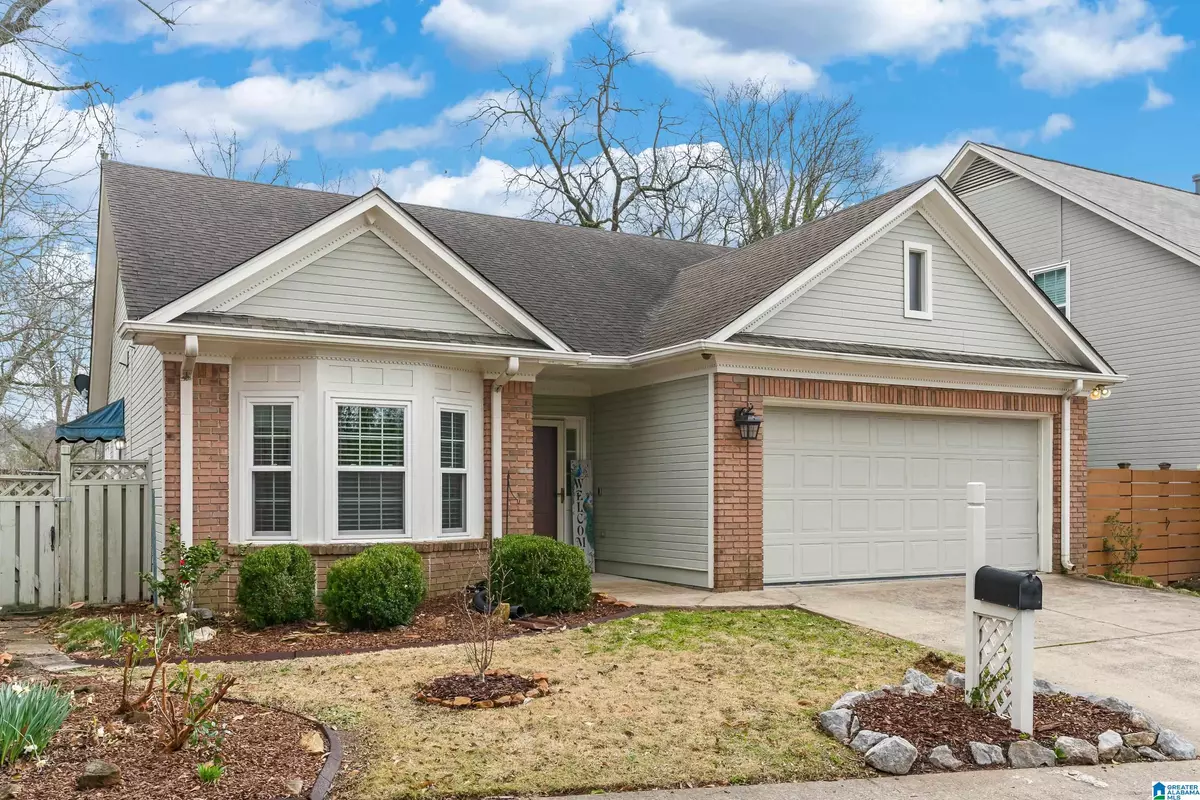 Vestavia Hills, AL 35243,3025 COBBLESTONE TRACE