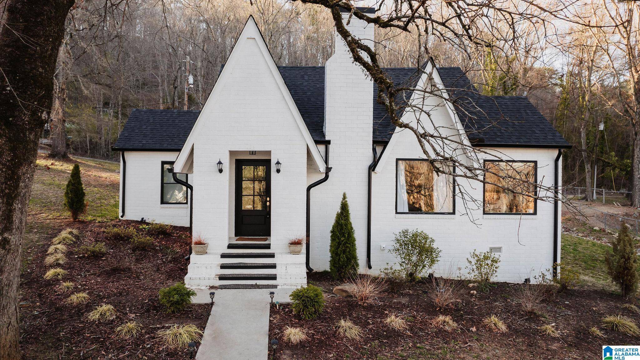 100 5TH AVENUE E, Oneonta, AL 35121