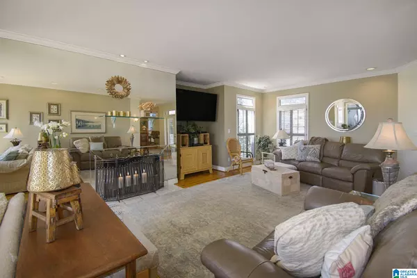 Hoover, AL 35244,1728 SOUTHPOINTE DRIVE