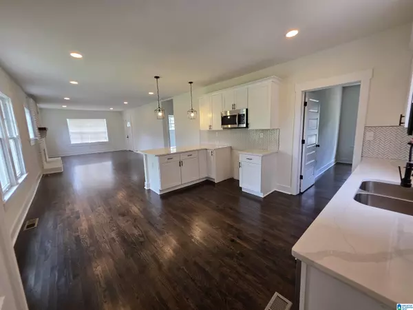 944 4TH STREET W, Birmingham, AL 35204