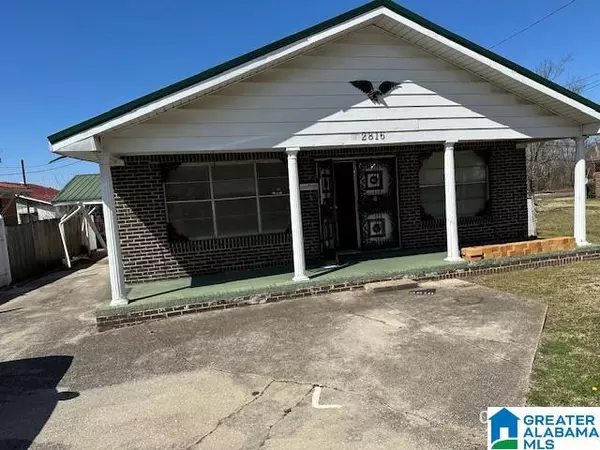 2816 6TH COURT N, Bessemer, AL 35020