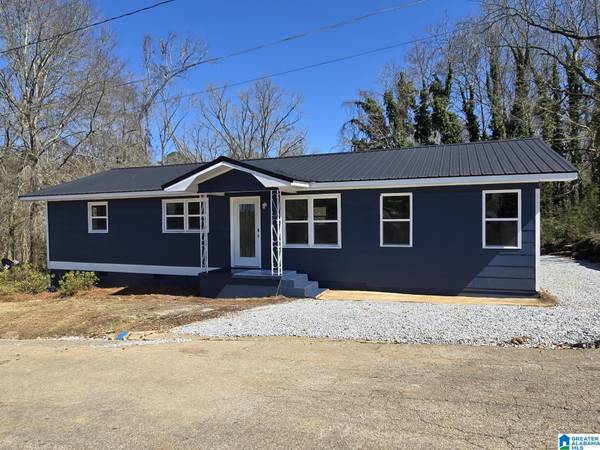 585 STROZIER STREET, Roanoke, AL 36274