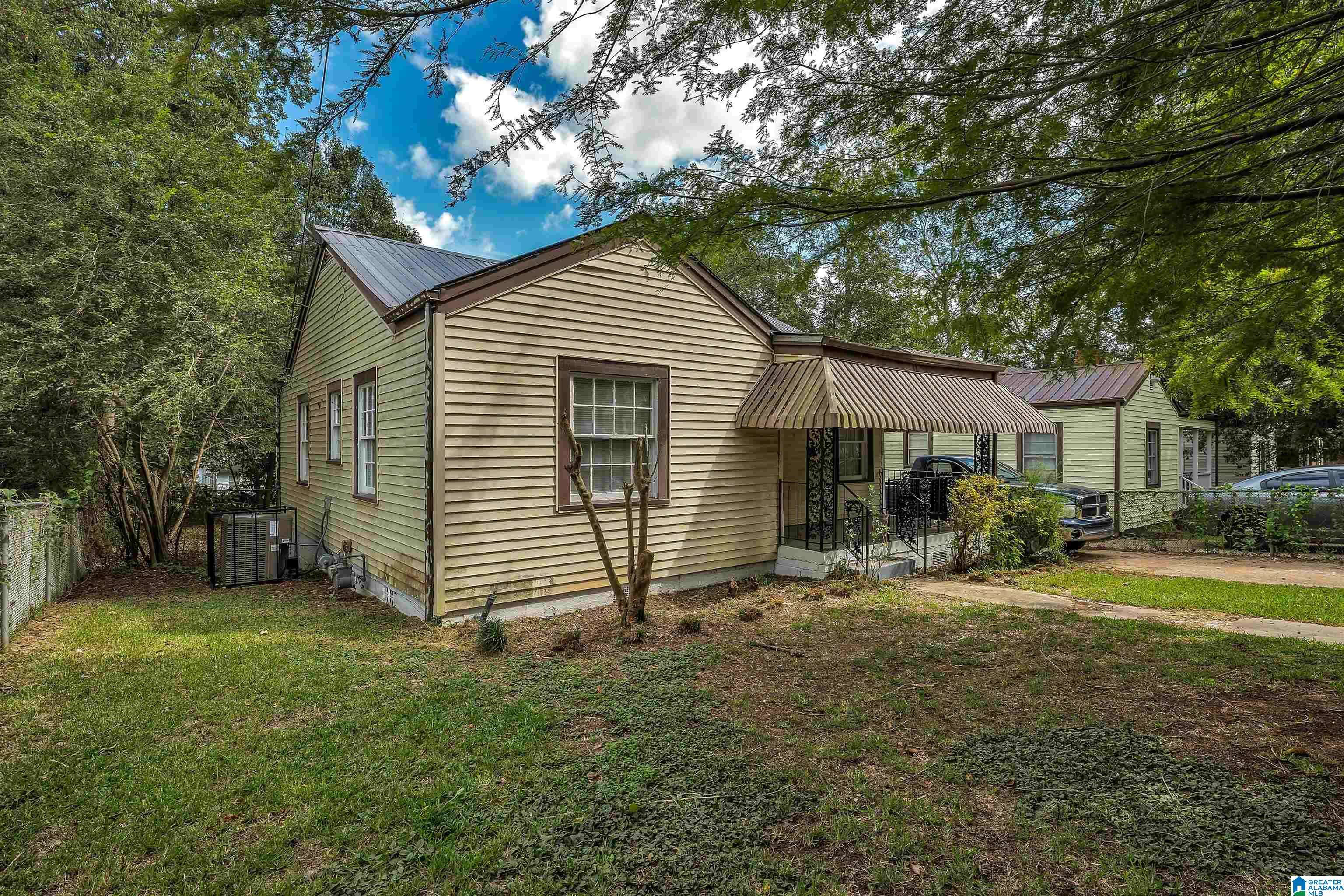Hueytown, AL 35023,108 PINE STREET