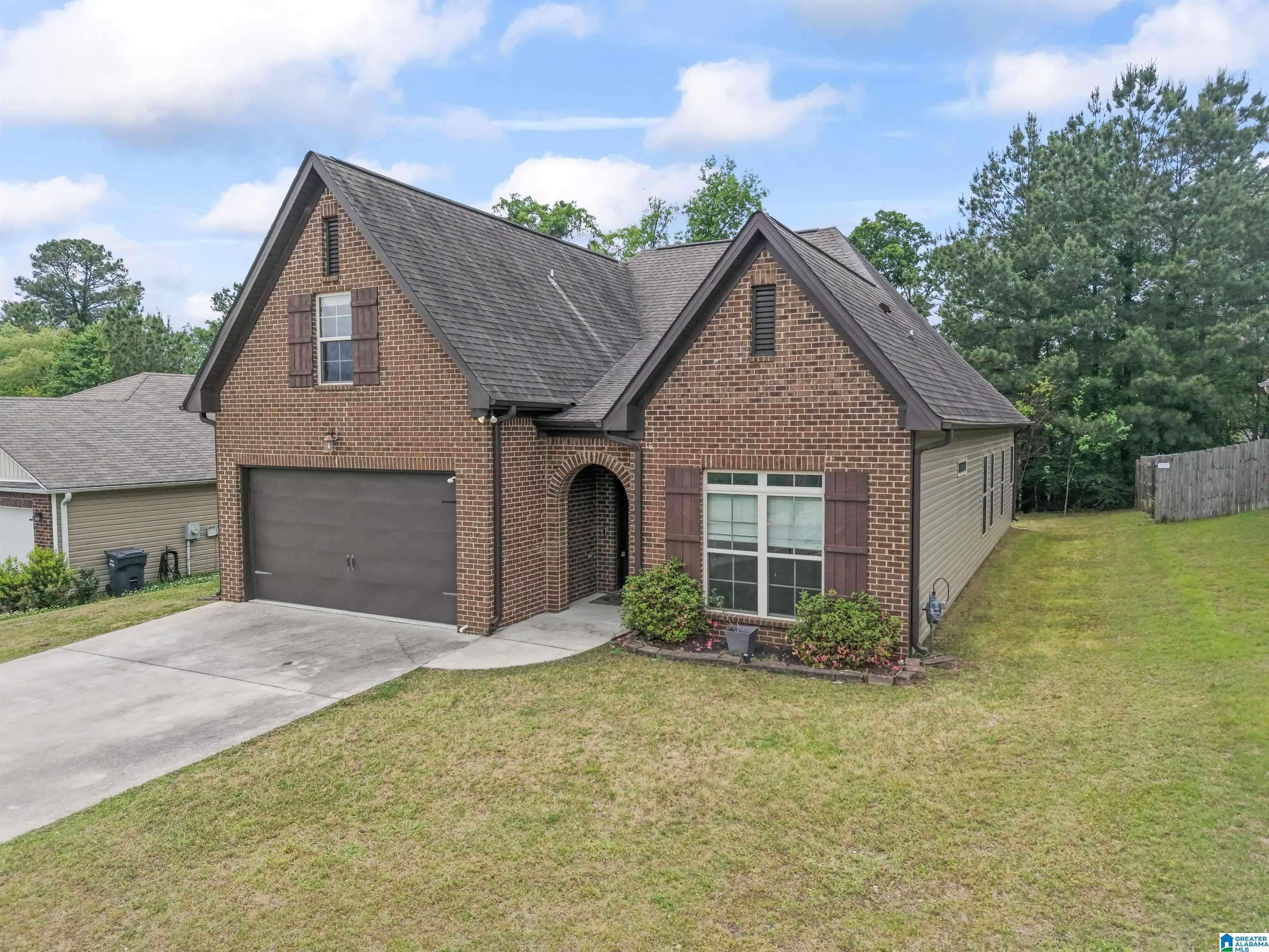 2043 KERRY CIRCLE, Calera, AL 35040