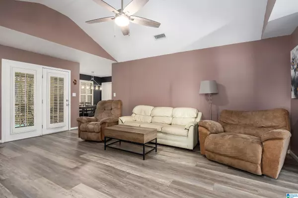 Helena, AL 35080,120 SAINT CHARLES DRIVE