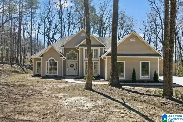 Bessemer, AL 35022,5680 GREENLEAF WAY