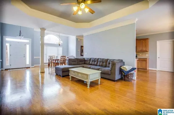 Trussville, AL 35173,6811 SCOOTER DRIVE