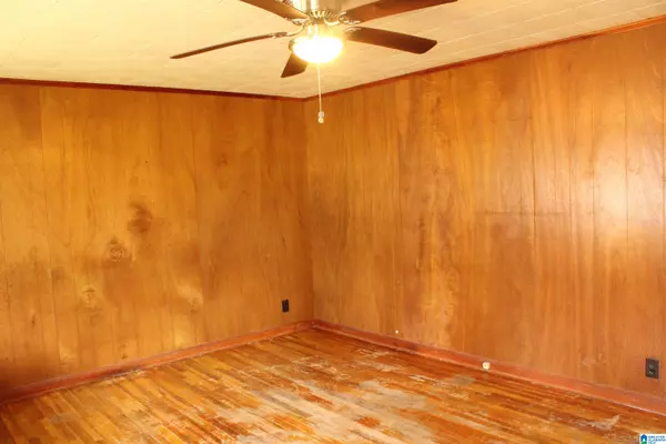 Roanoke, AL 36274,104 COUNTY ROAD 61