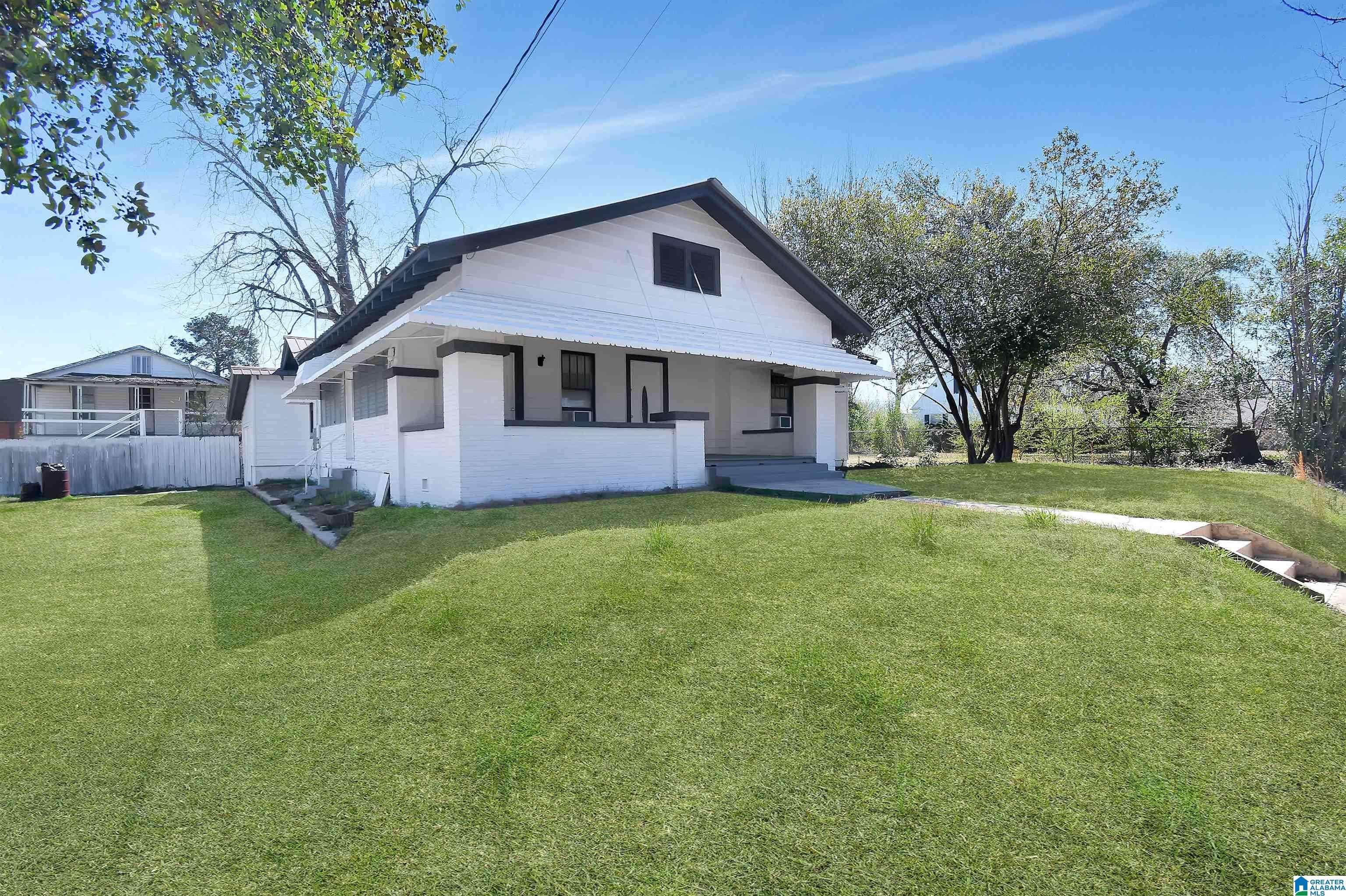 Clanton, AL 35045,103 2ND STREET