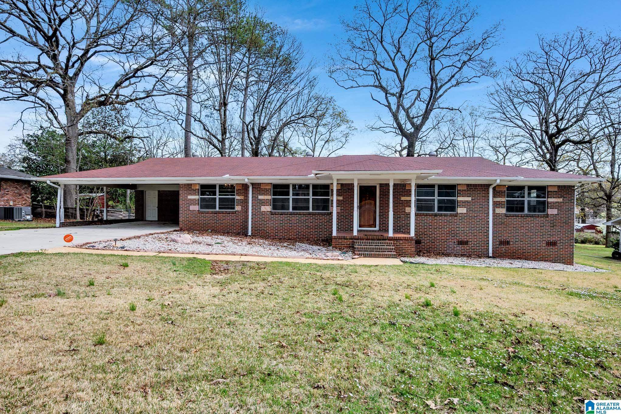 817 MILGRAY LANE, Bessemer, AL 35022