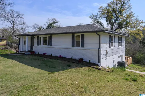 Center Point, AL 35215,2701 10TH STREET NE