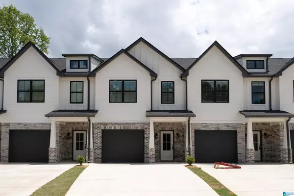 22134 VILLAGE PARKWAY, Helena, AL 35080