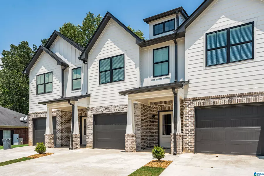 22135 VILLAGE PARKWAY, Helena, AL 35080