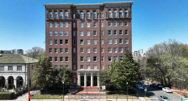 2250 HIGHLAND AVENUE S #32, Birmingham, AL 35205