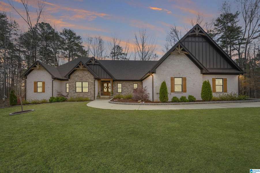 8899 SHARIT DAIRY ROAD, Gardendale, AL 35071