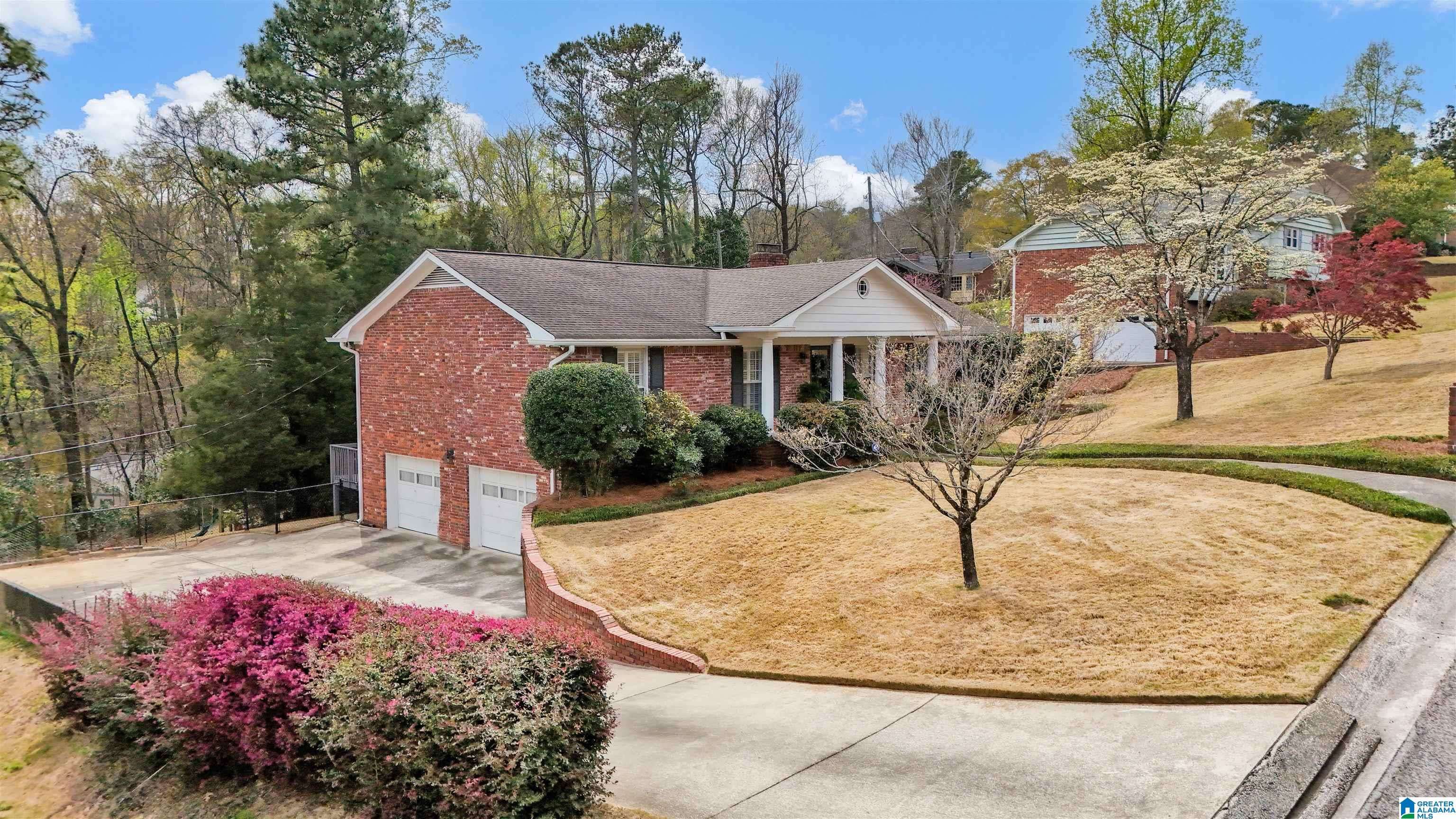Hoover, AL 35226,2608 ONEAL CIRCLE