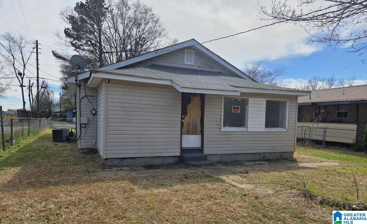 Hueytown, AL 35023,106 ERIE AVENUE