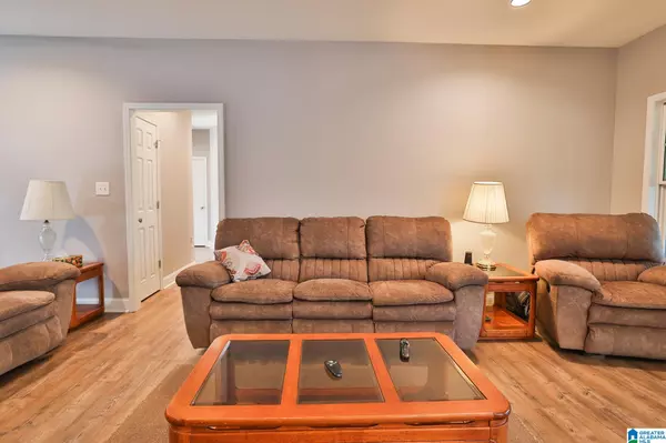Talladega, AL 35160,65 RIVERVIEW LANE