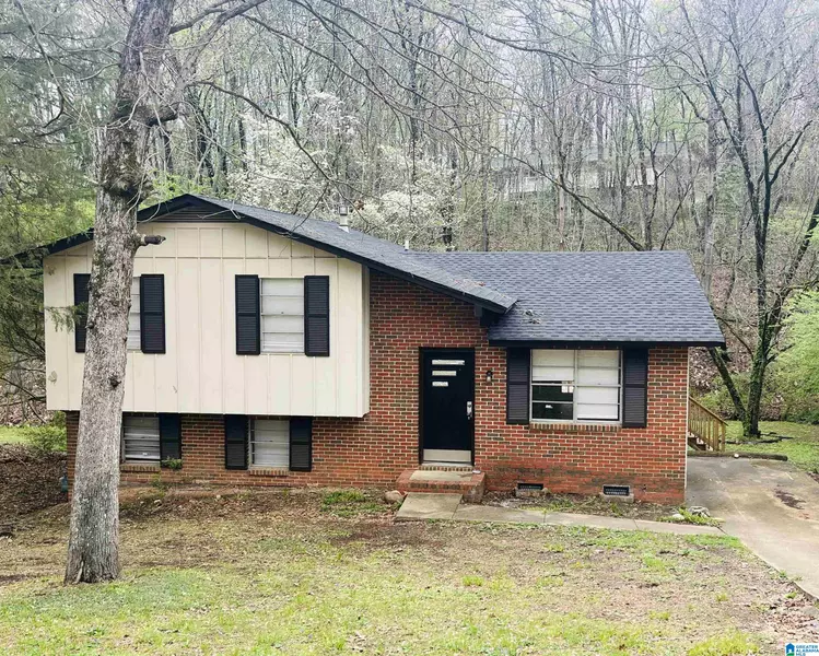 1817 5TH WAY NW, Center Point, AL 35215