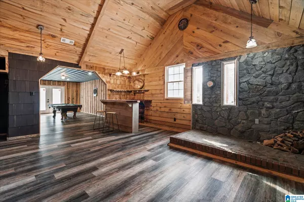 Wadley, AL 36276,836 HIGHLAND AVENUE