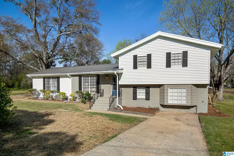 2305 2ND STREET NE, Center Point, AL 35215