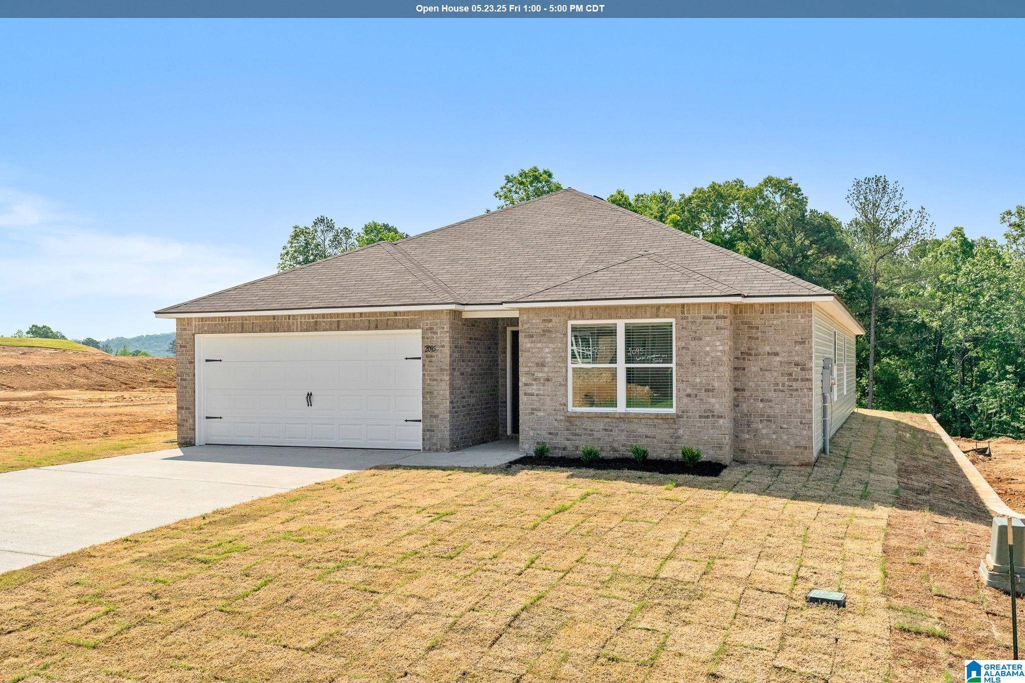 893 CAMDEN LOOP, Calera, AL 35040